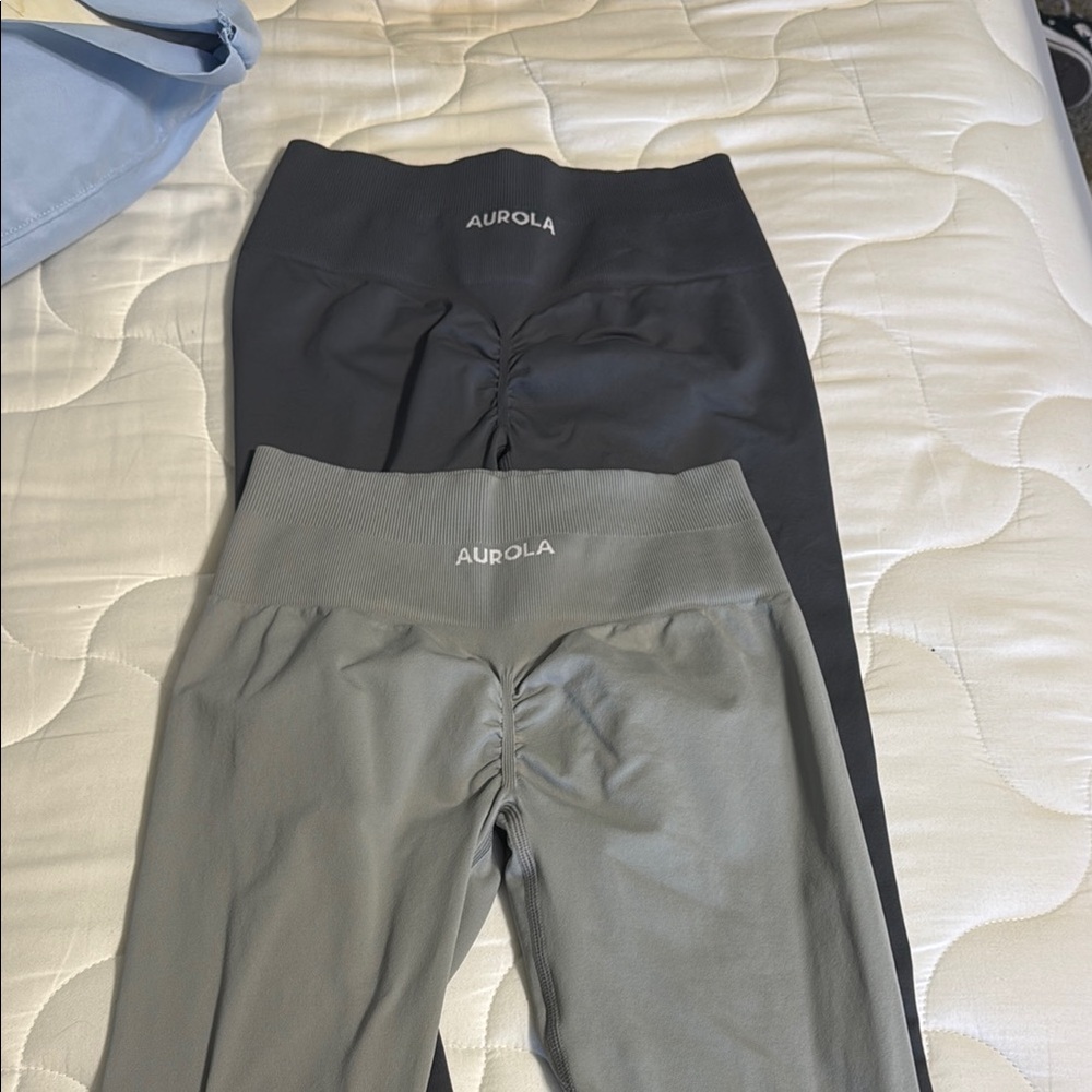 Aurola dark and light gray leggings